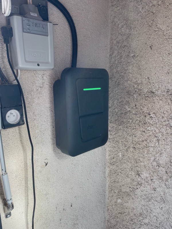 Quelle est l'intérêt d'avoir une borne de charge électrique intelligente aux Pennes-aux-Mirabeau près d'Aix-en-Provence