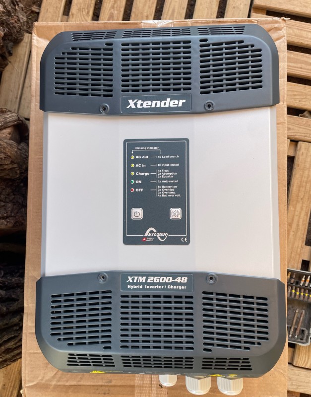 Maintenance et remplacement d’un onduleur central Studer